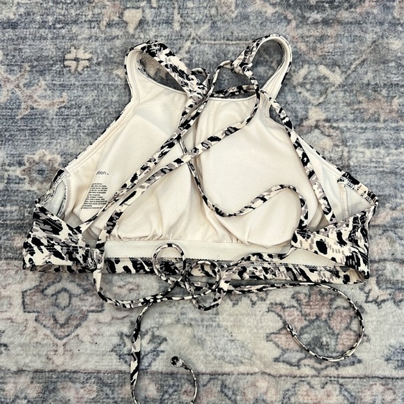 All In Motion Black and White bathing suit top with Abstract Animal Print size S - Picture 2 of 3